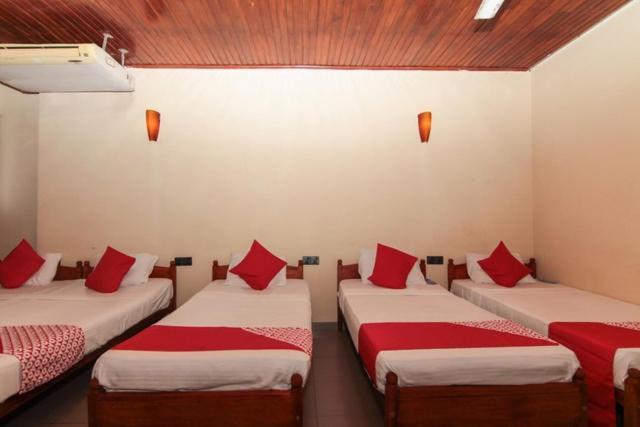Eestee Rest Colombo Extérieur photo